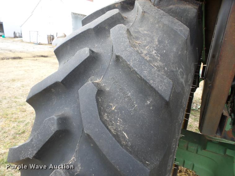 image for item AY9586 John Deere 4440 tractor