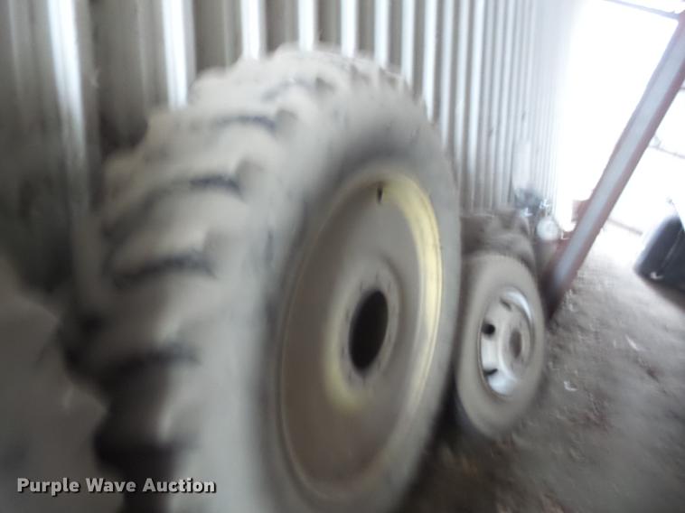 image for item AY9586 John Deere 4440 tractor