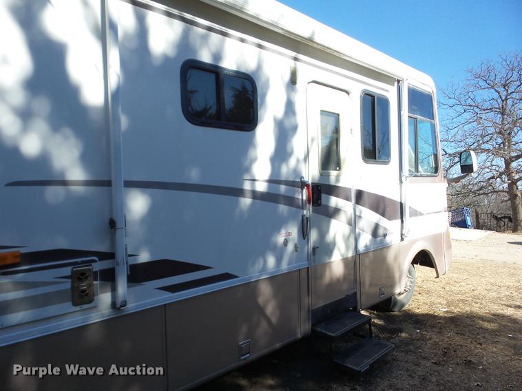 image for item AY9608 1998 Mountainaire Newman RV