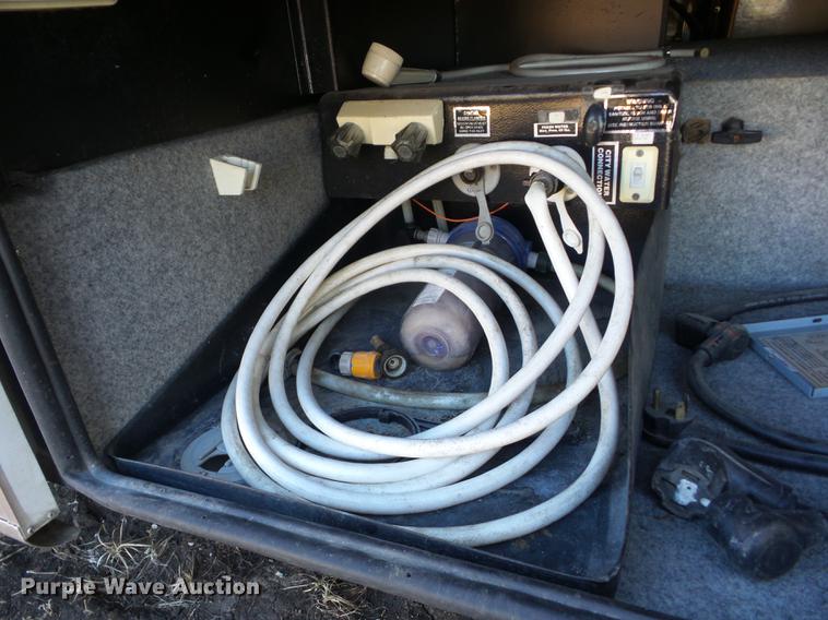 image for item AY9608 1998 Mountainaire Newman RV