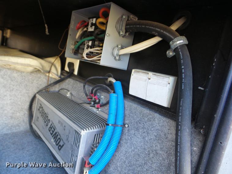 image for item AY9608 1998 Mountainaire Newman RV