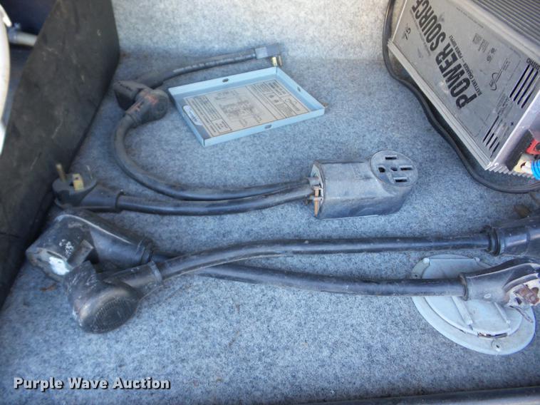 image for item AY9608 1998 Mountainaire Newman RV