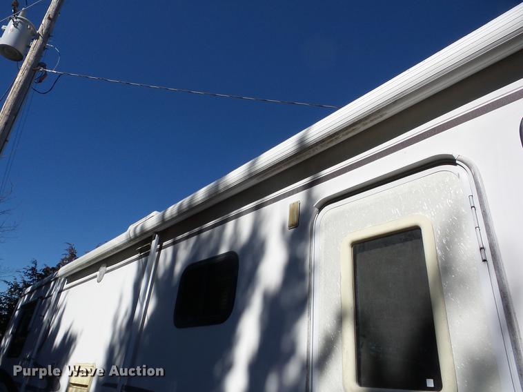 image for item AY9608 1998 Mountainaire Newman RV