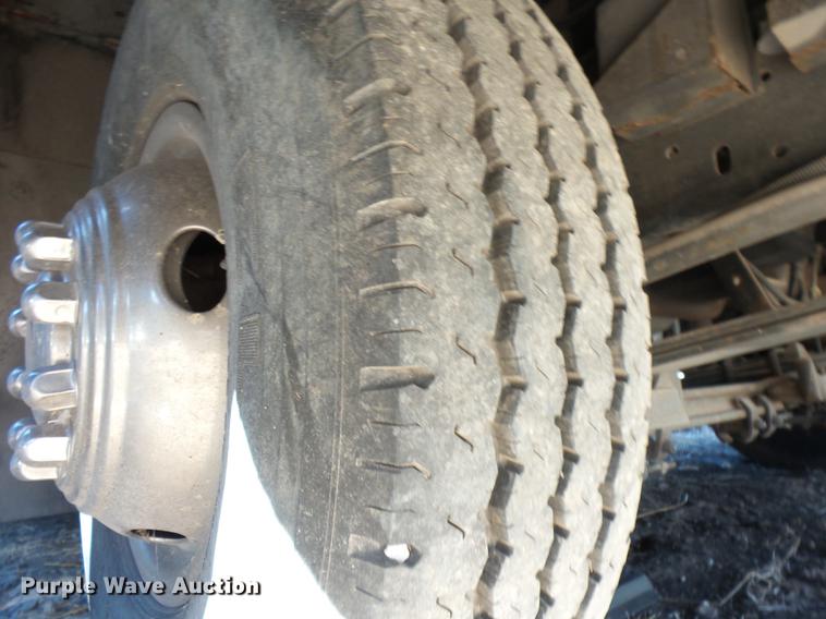 image for item AY9608 1998 Mountainaire Newman RV