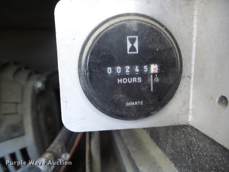 image for item AY9608 1998 Mountainaire Newman RV