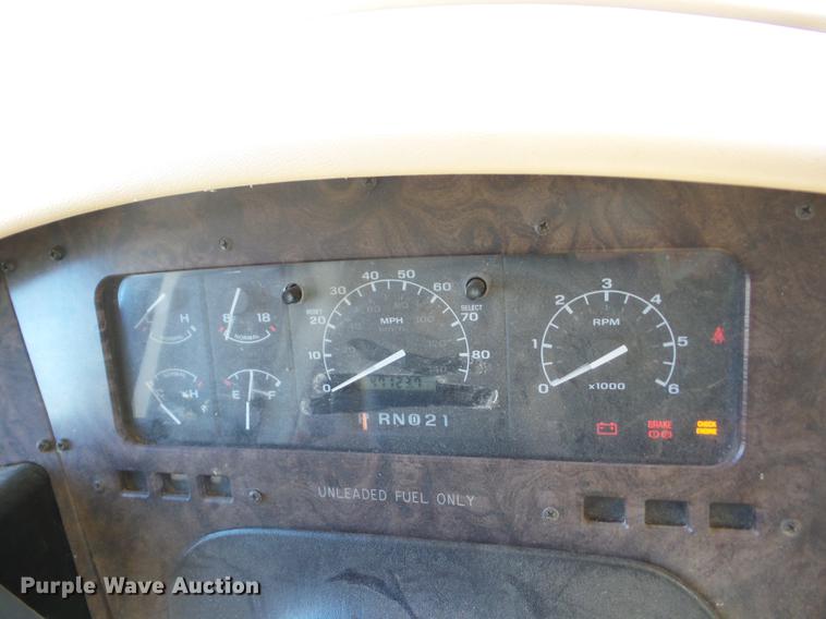 image for item AY9608 1998 Mountainaire Newman RV