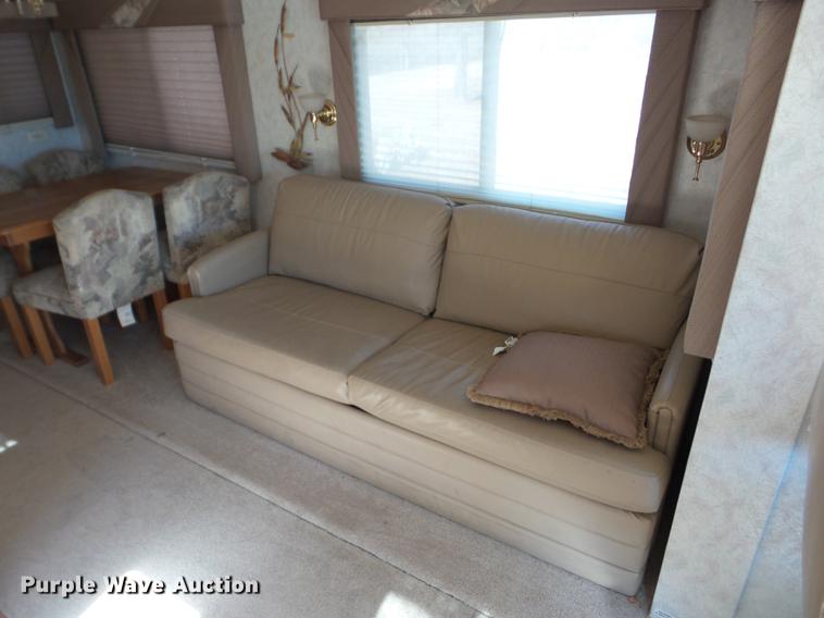 image for item AY9608 1998 Mountainaire Newman RV