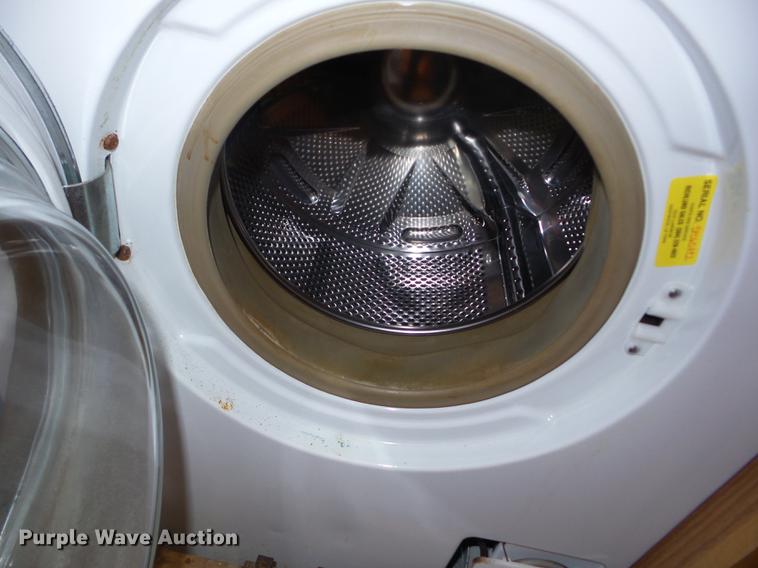 image for item AY9608 1998 Mountainaire Newman RV