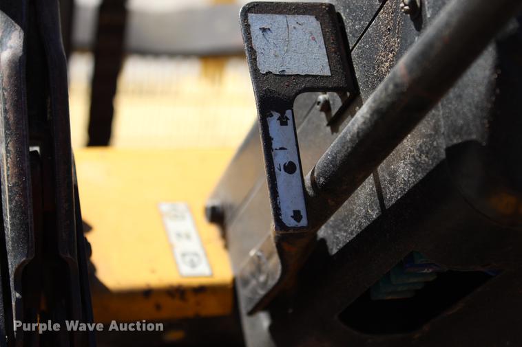 image for item BE9373 Caterpillar BP40 forklift