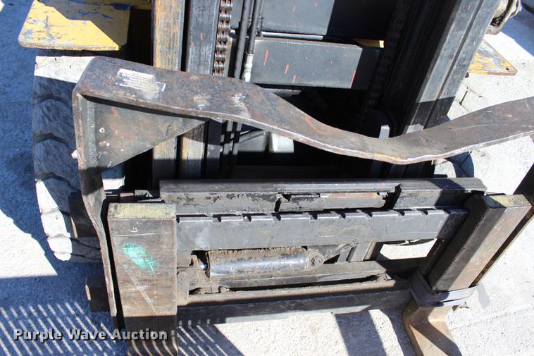 image for item BE9373 Caterpillar BP40 forklift