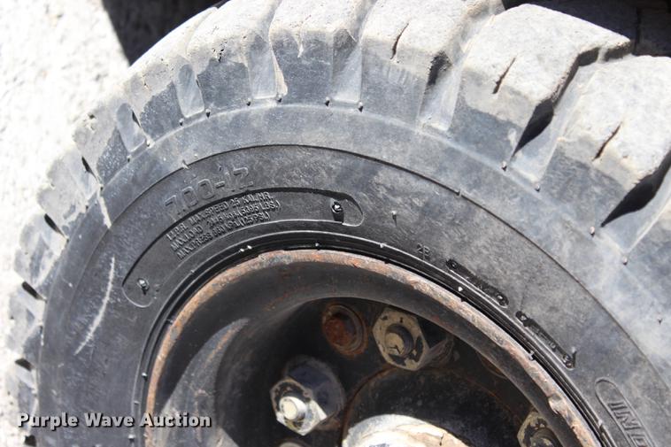 image for item BE9373 Caterpillar BP40 forklift