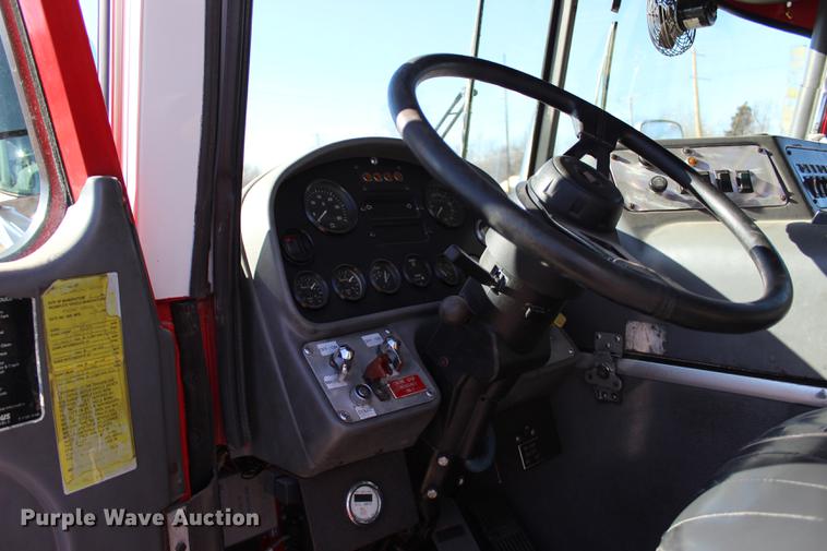 image for item BE9375 1995 Spartan Gladiator fire truck