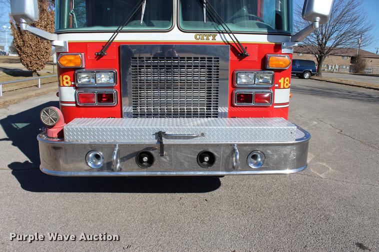 image for item BE9375 1995 Spartan Gladiator fire truck