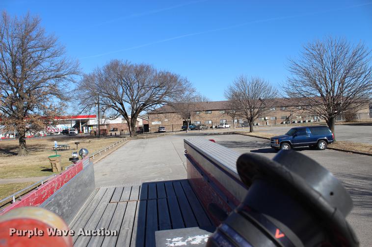 image for item BE9375 1995 Spartan Gladiator fire truck