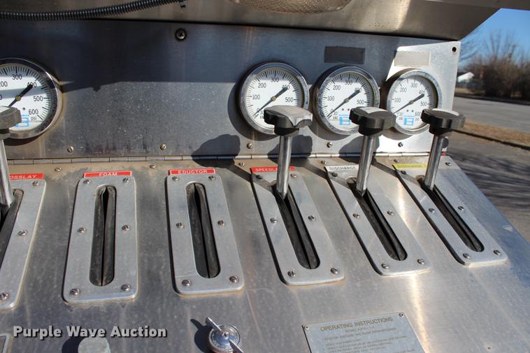 image for item BE9375 1995 Spartan Gladiator fire truck