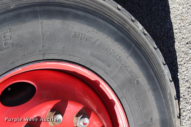 image for item BE9375 1995 Spartan Gladiator fire truck