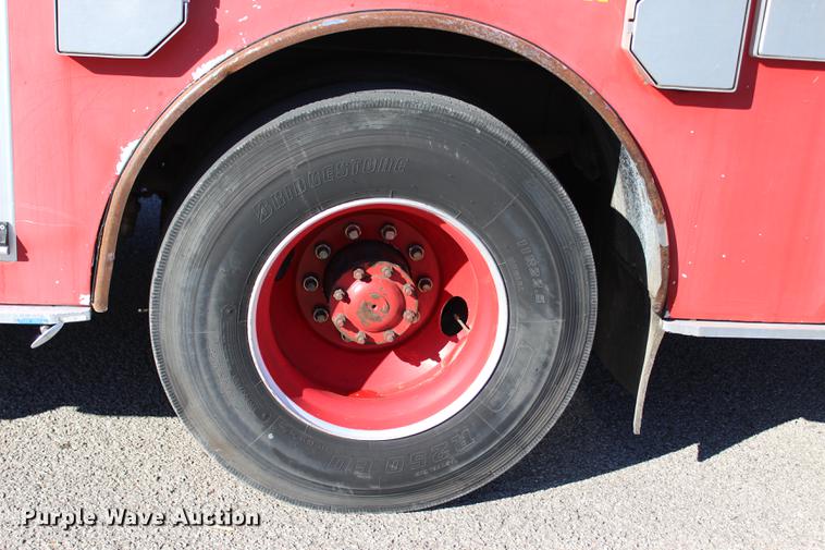 image for item BE9375 1995 Spartan Gladiator fire truck