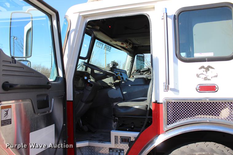 image for item BE9377 2006 American Lafrance Eagle ladder fire truck