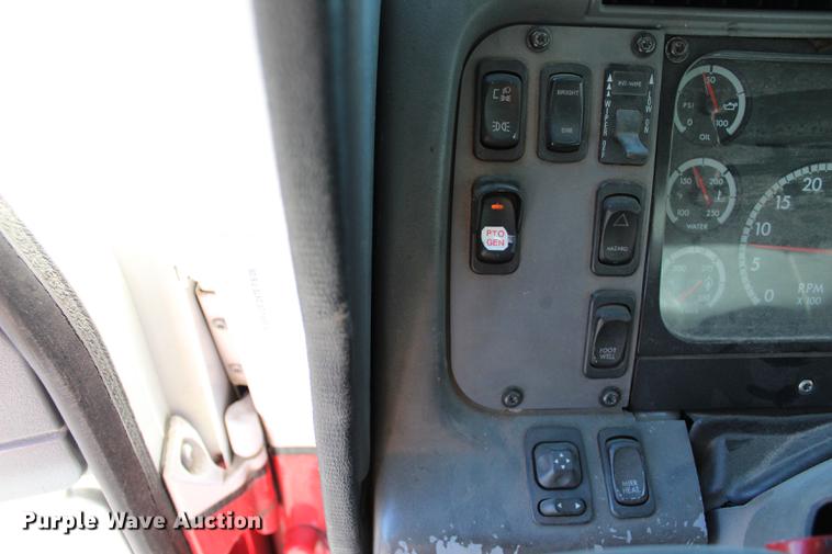 image for item BE9377 2006 American Lafrance Eagle ladder fire truck