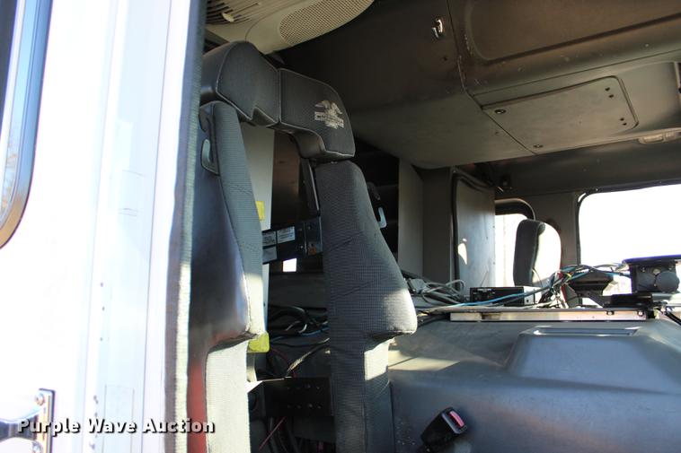 image for item BE9377 2006 American Lafrance Eagle ladder fire truck