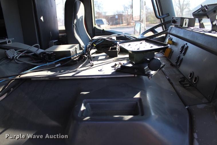 image for item BE9377 2006 American Lafrance Eagle ladder fire truck