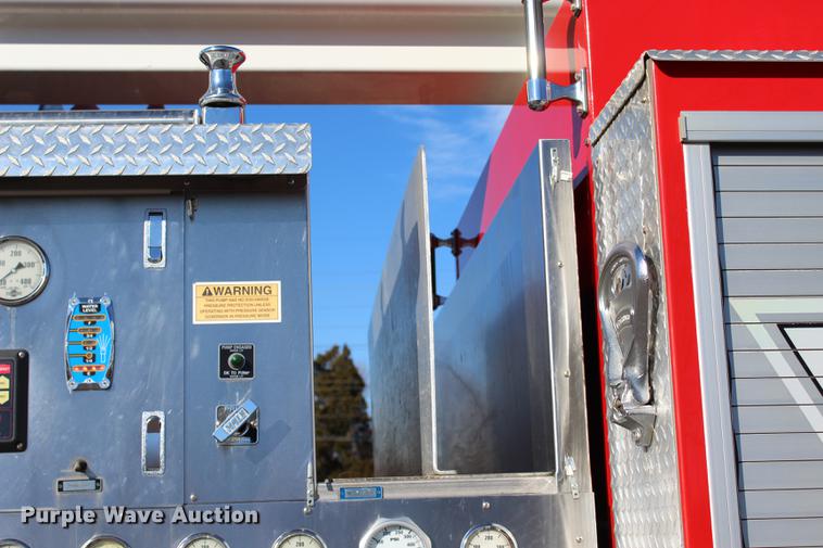 image for item BE9377 2006 American Lafrance Eagle ladder fire truck