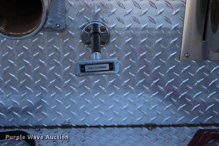 image for item BE9377 2006 American Lafrance Eagle ladder fire truck