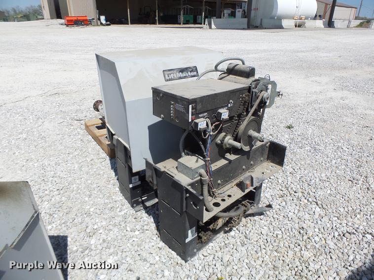 image for item DA9454 (2) Lift Master SL575-100-21-G3 gate openers