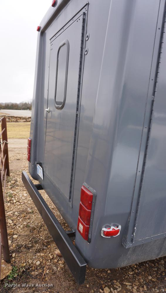 image for item DB0464 1995 Ford Econoline E350 bus