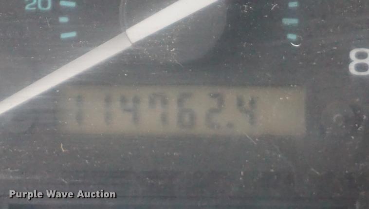 image for item DB0464 1995 Ford Econoline E350 bus