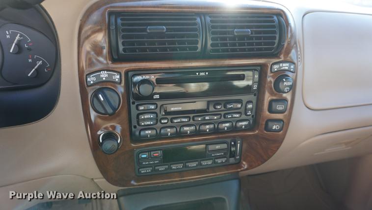 image for item DB0480 2001 Ford Explorer Limited SUV
