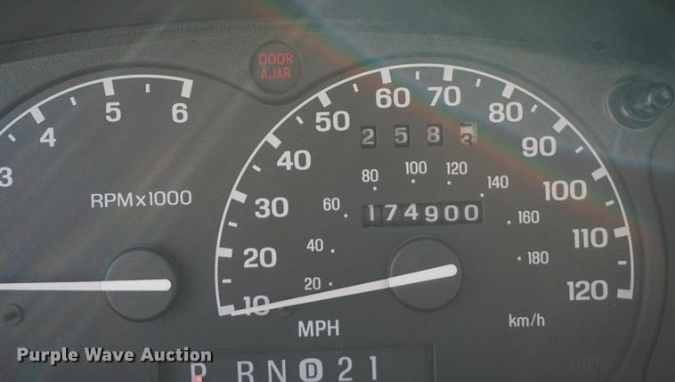 image for item DB0480 2001 Ford Explorer Limited SUV