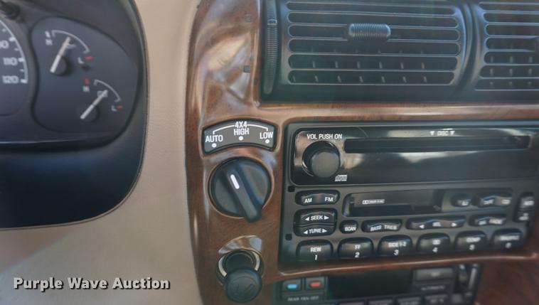 image for item DB0480 2001 Ford Explorer Limited SUV