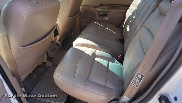 image for item DB0480 2001 Ford Explorer Limited SUV