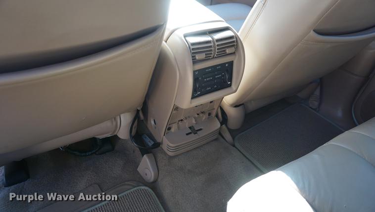 image for item DB0480 2001 Ford Explorer Limited SUV