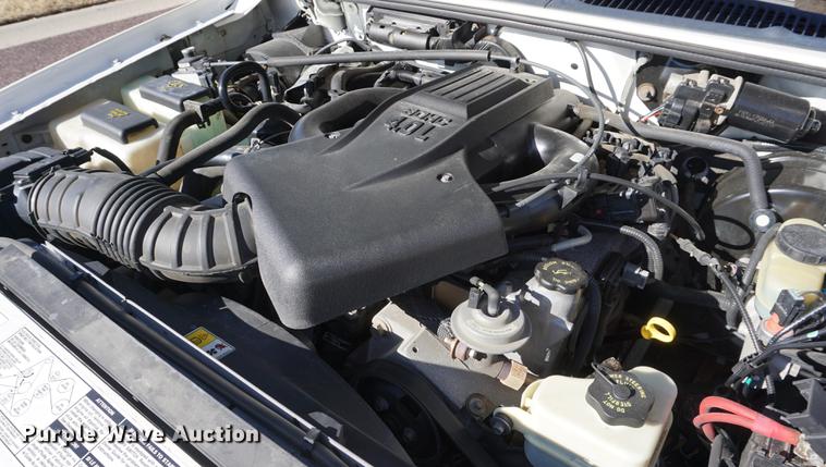 image for item DB0480 2001 Ford Explorer Limited SUV