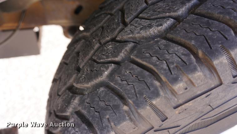 image for item DB0480 2001 Ford Explorer Limited SUV