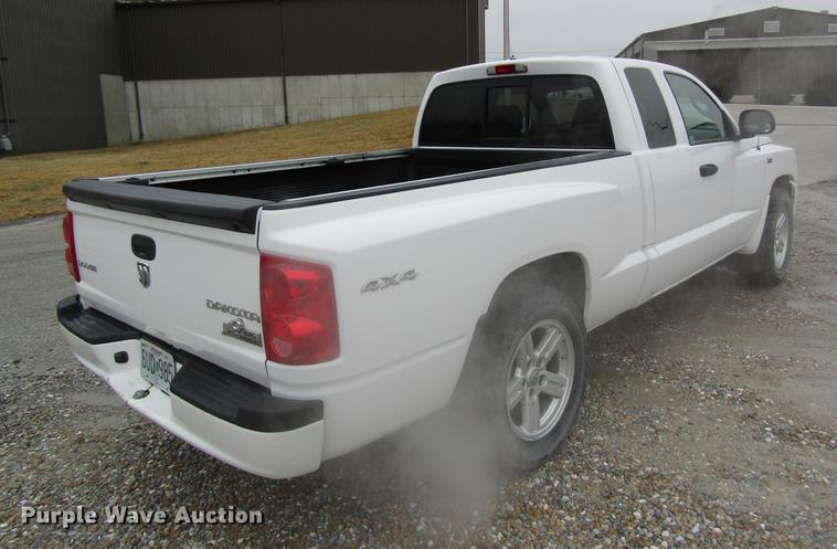 image for item DB5957 2010 Dodge Dakota Ext. Cab pickup truck