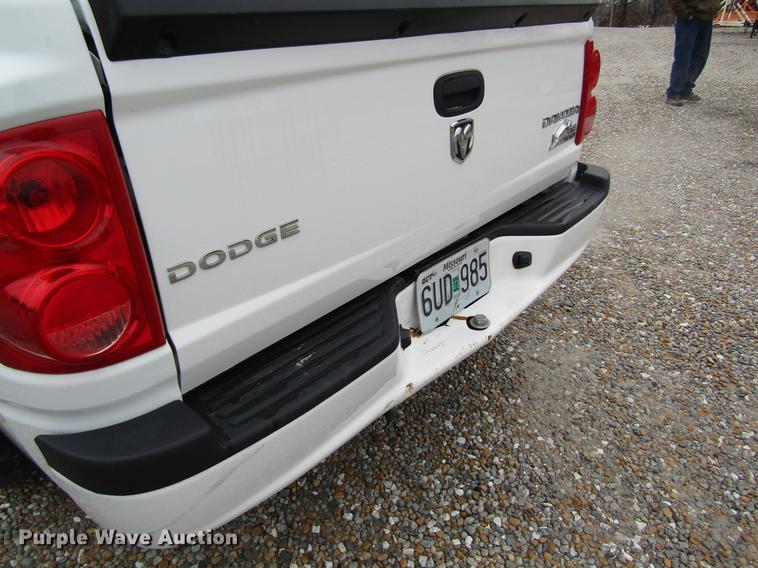 image for item DB5957 2010 Dodge Dakota Ext. Cab pickup truck