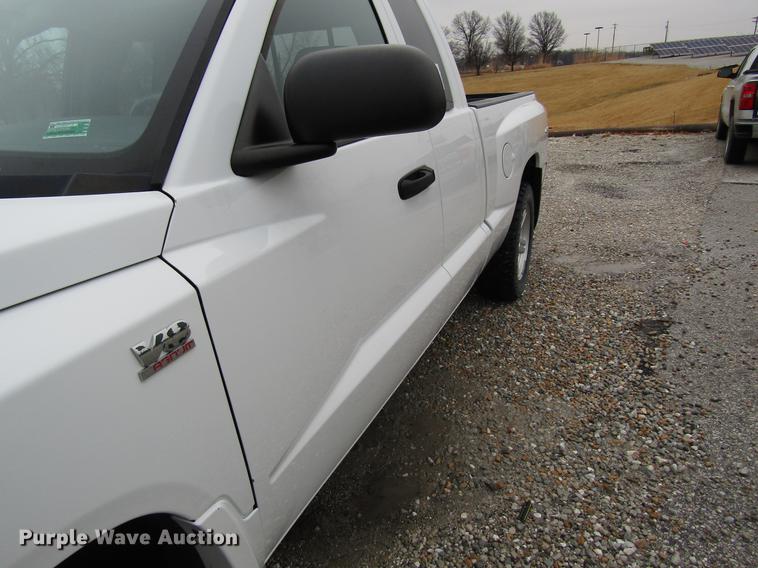 image for item DB5957 2010 Dodge Dakota Ext. Cab pickup truck
