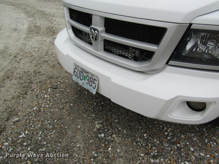 image for item DB5957 2010 Dodge Dakota Ext. Cab pickup truck