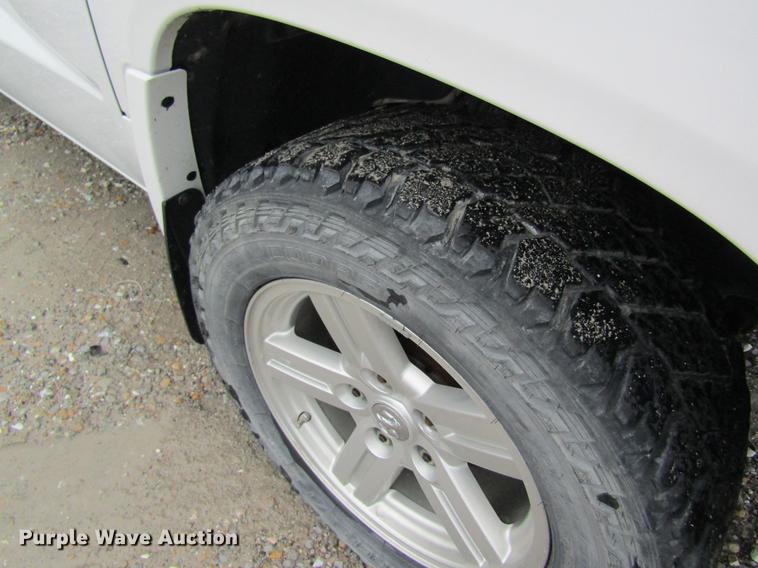 image for item DB5957 2010 Dodge Dakota Ext. Cab pickup truck