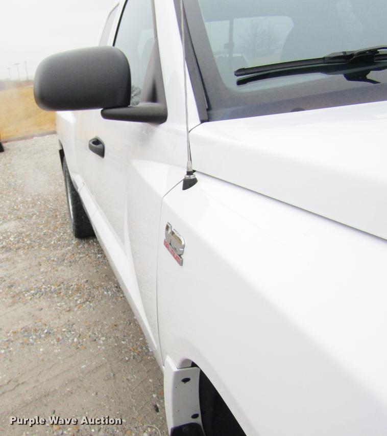 image for item DB5957 2010 Dodge Dakota Ext. Cab pickup truck