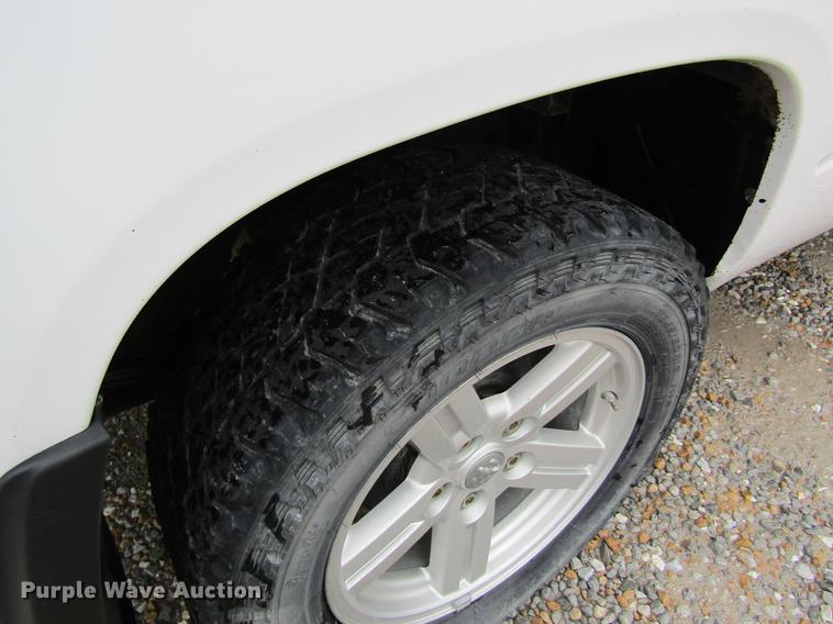 image for item DB5957 2010 Dodge Dakota Ext. Cab pickup truck