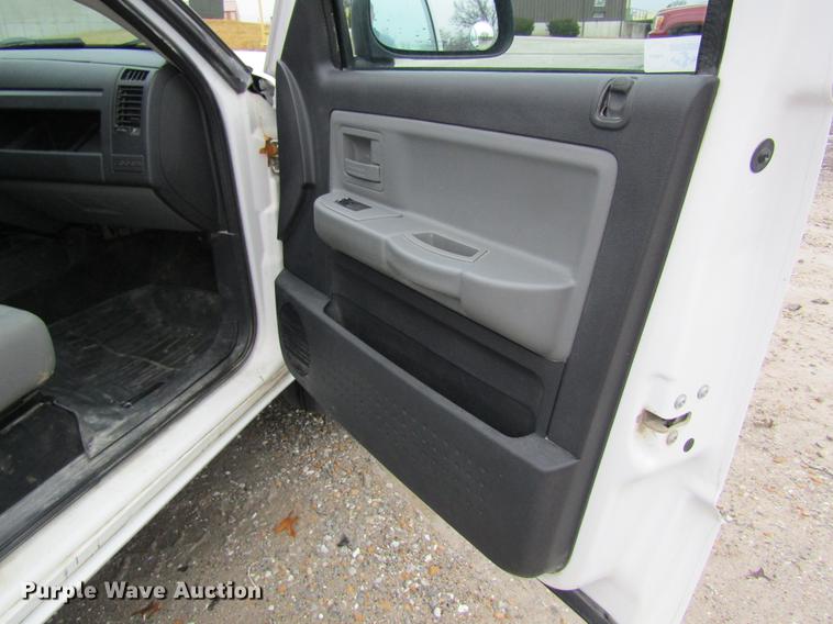 image for item DB5957 2010 Dodge Dakota Ext. Cab pickup truck