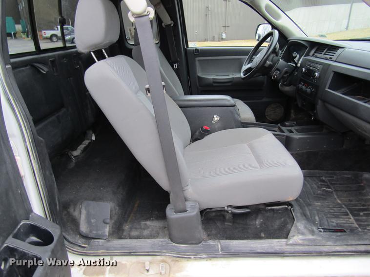 image for item DB5957 2010 Dodge Dakota Ext. Cab pickup truck