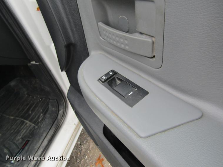 image for item DB5957 2010 Dodge Dakota Ext. Cab pickup truck