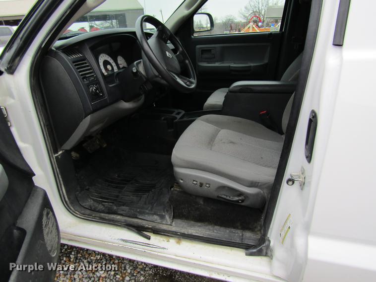 image for item DB5957 2010 Dodge Dakota Ext. Cab pickup truck