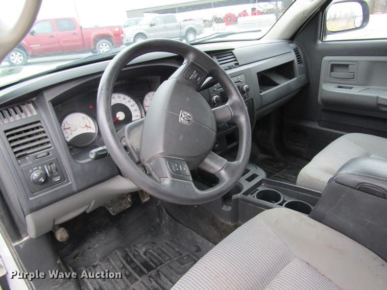 image for item DB5957 2010 Dodge Dakota Ext. Cab pickup truck