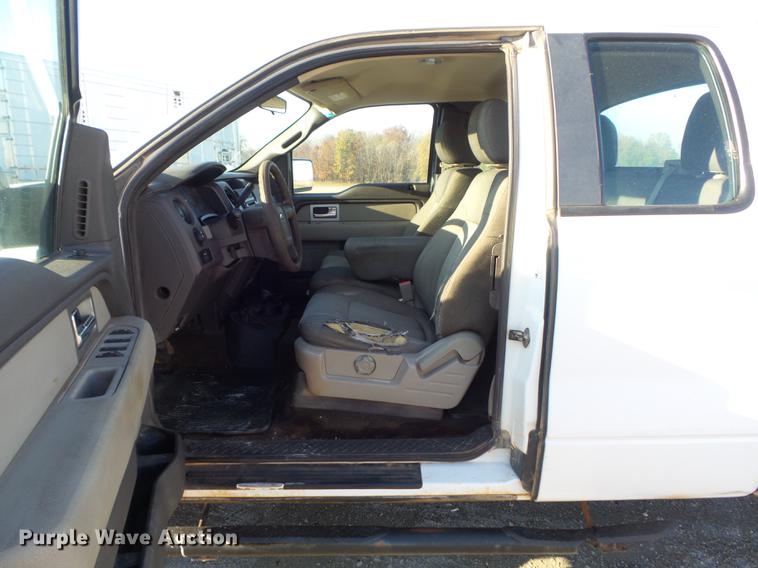 image for item DB6325 2010 Ford F150 XL SuperCab pickup truck